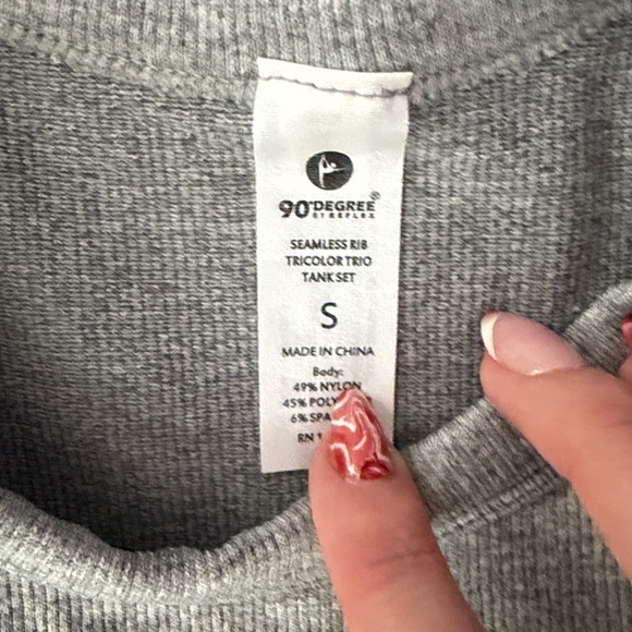 90 Degree By Reflex Heather Gray Crop Top - Picture 3 of 6